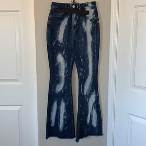 High Waist Bleach-Look Jeans